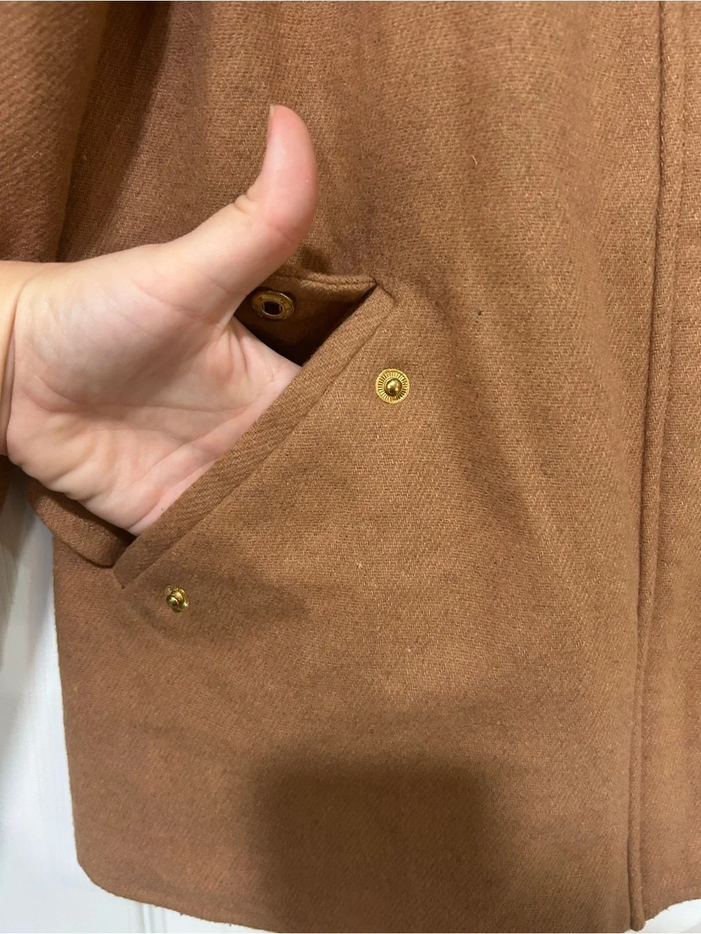 GUESS Camel Buckle Toggle Coat Jacket Small Wool Blend Preppy Quiet Luxury Chic
